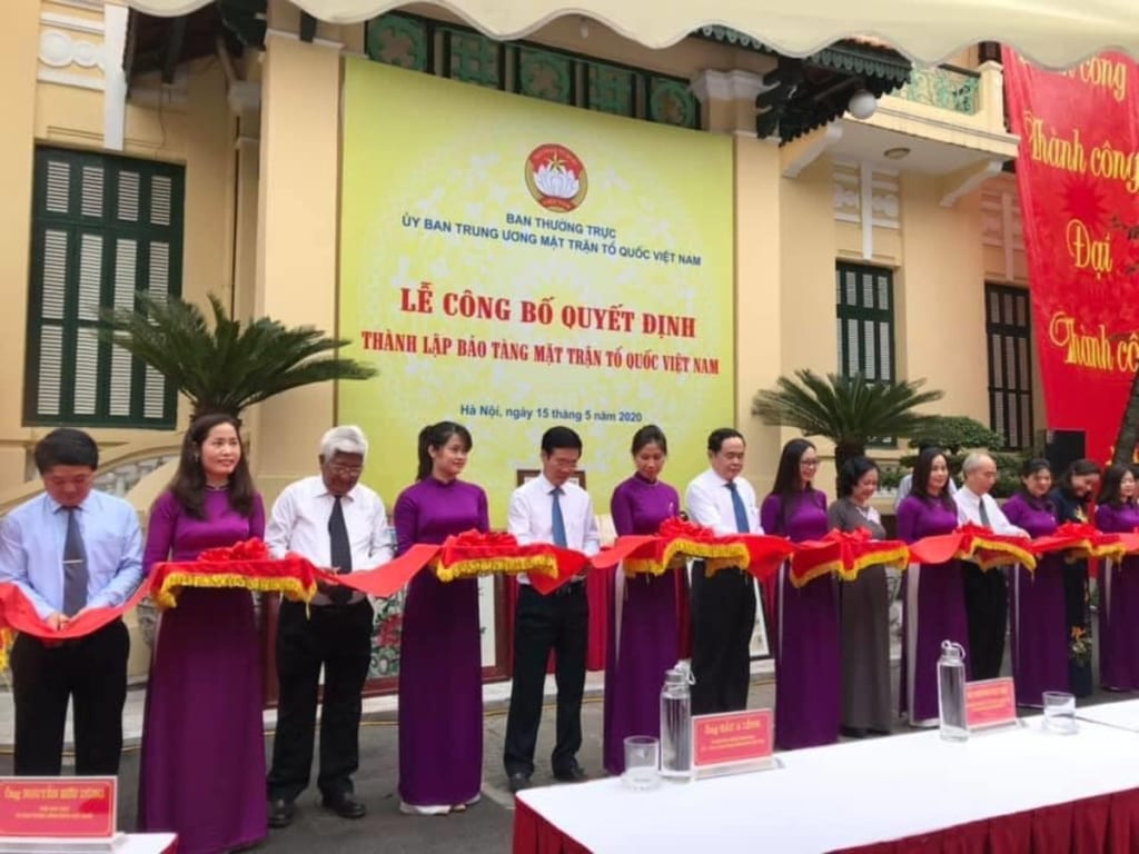 thanh lap bao tang 8