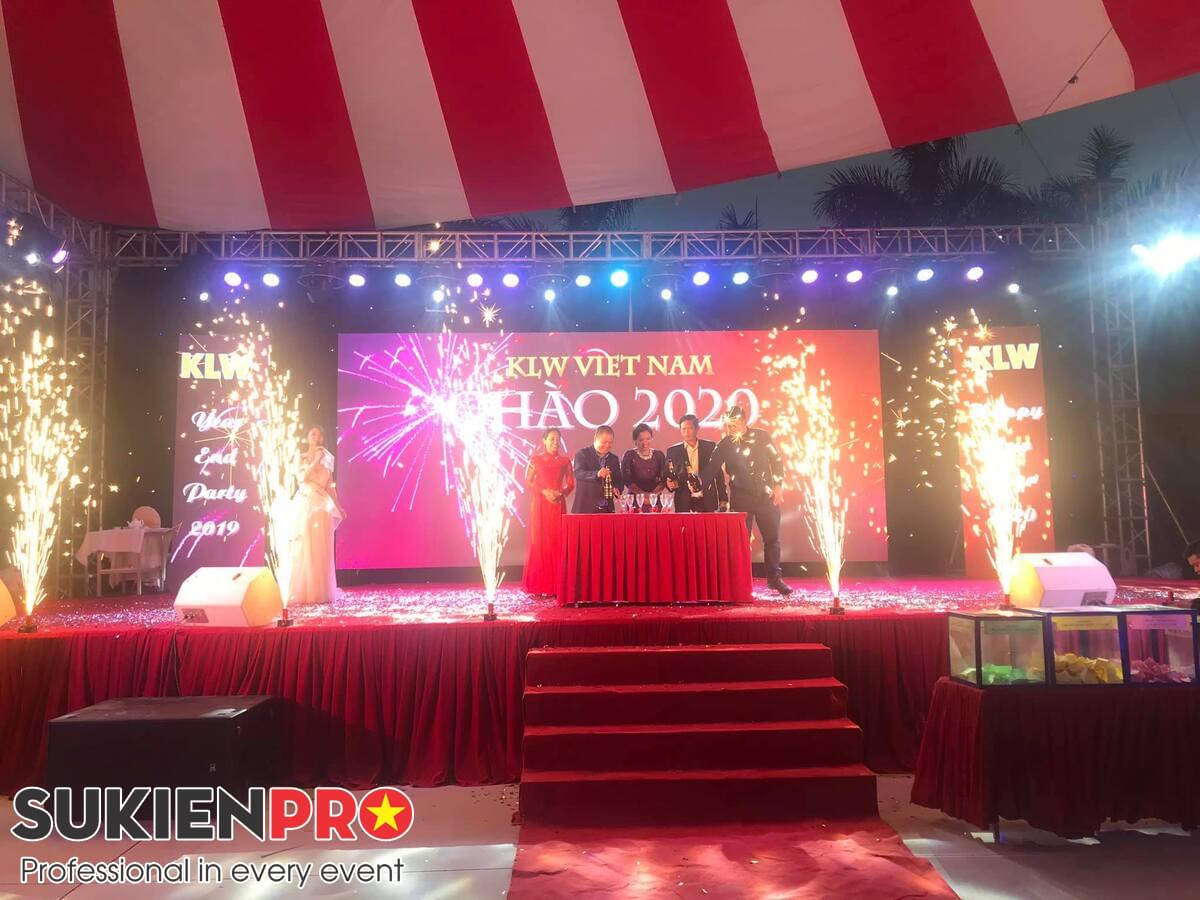 year the party KLW 1